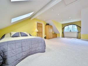 Photo 32- click for photo gallery